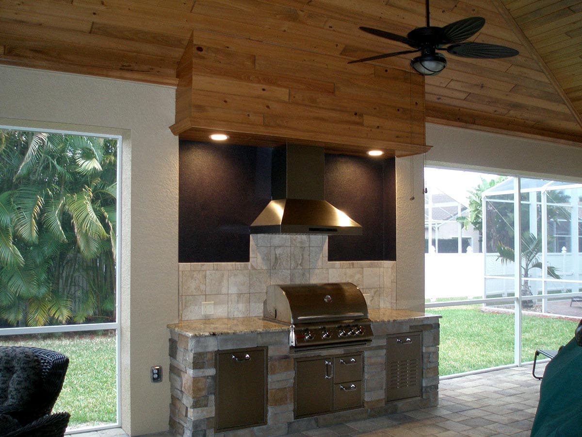 Outdoor Kitchen